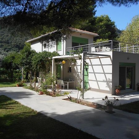 Brunello Seaside Apartments Лефкада Экстерьер фото