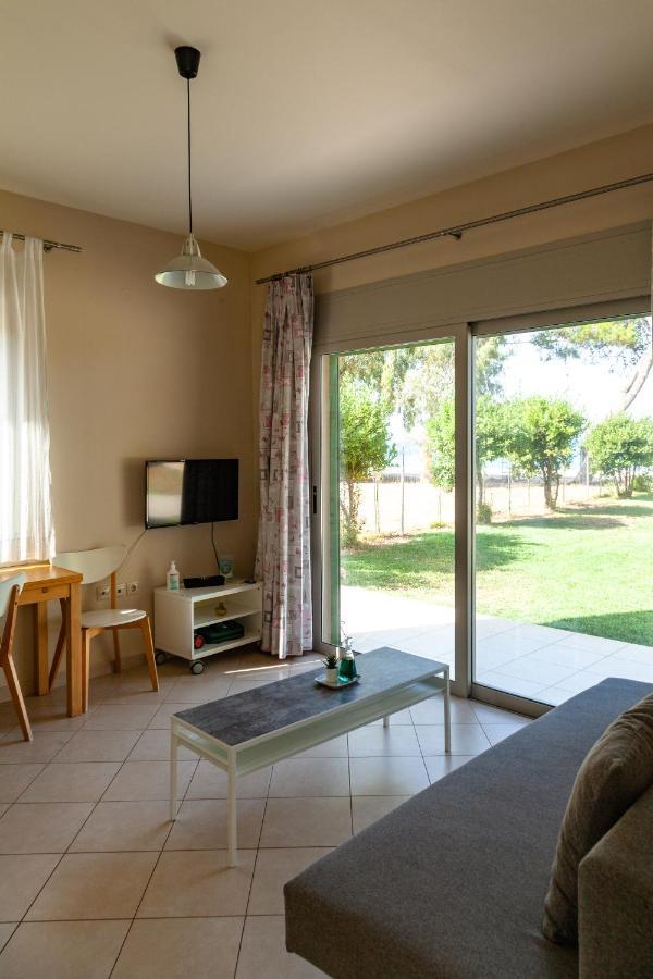 Brunello Seaside Apartments Лефкада Экстерьер фото