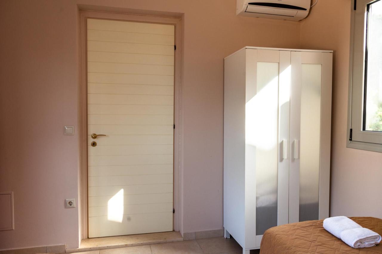 Brunello Seaside Apartments Лефкада Экстерьер фото