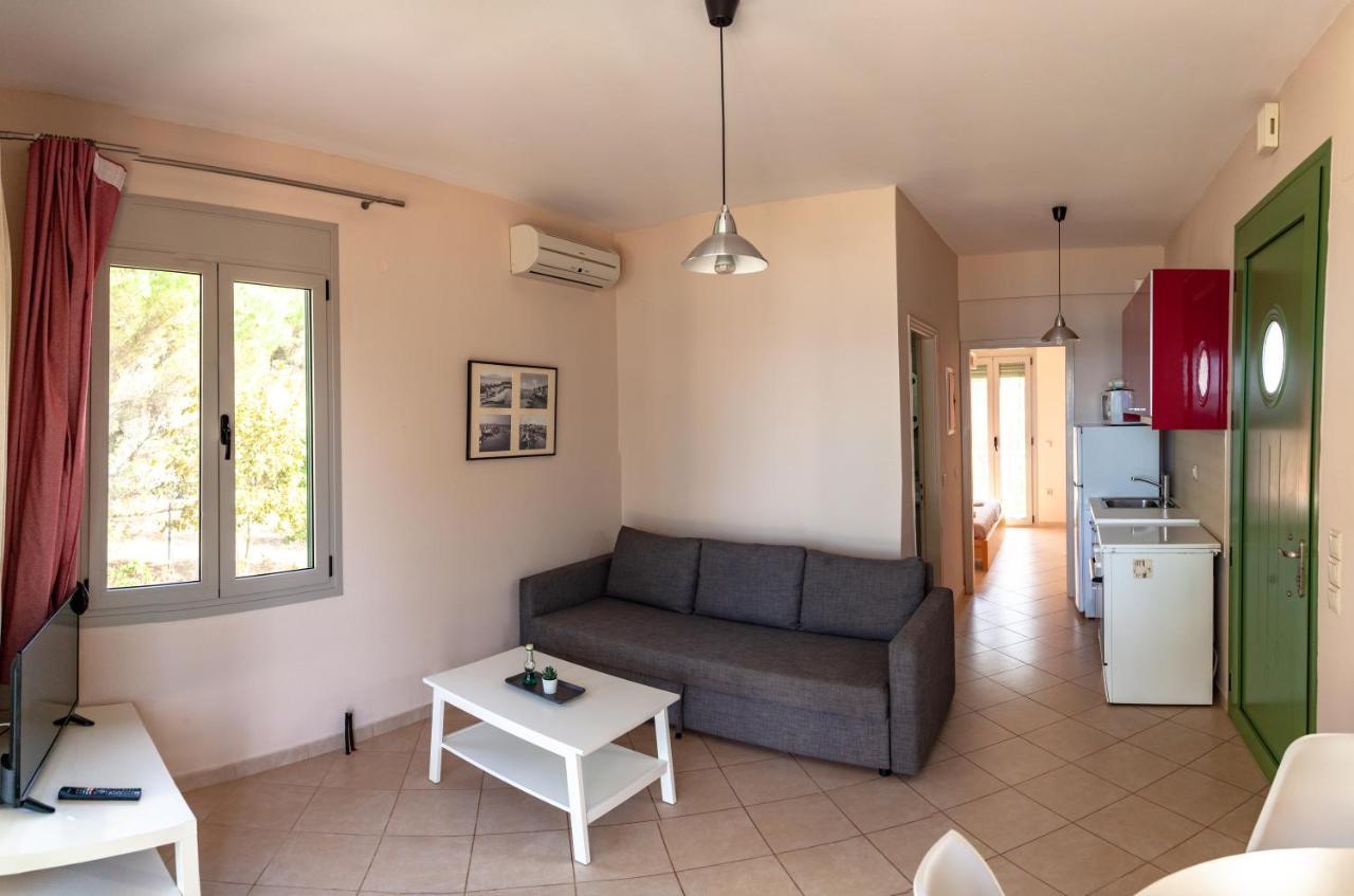 Brunello Seaside Apartments Лефкада Экстерьер фото