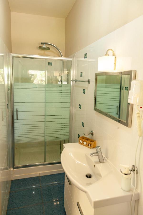 Brunello Seaside Apartments Лефкада Экстерьер фото