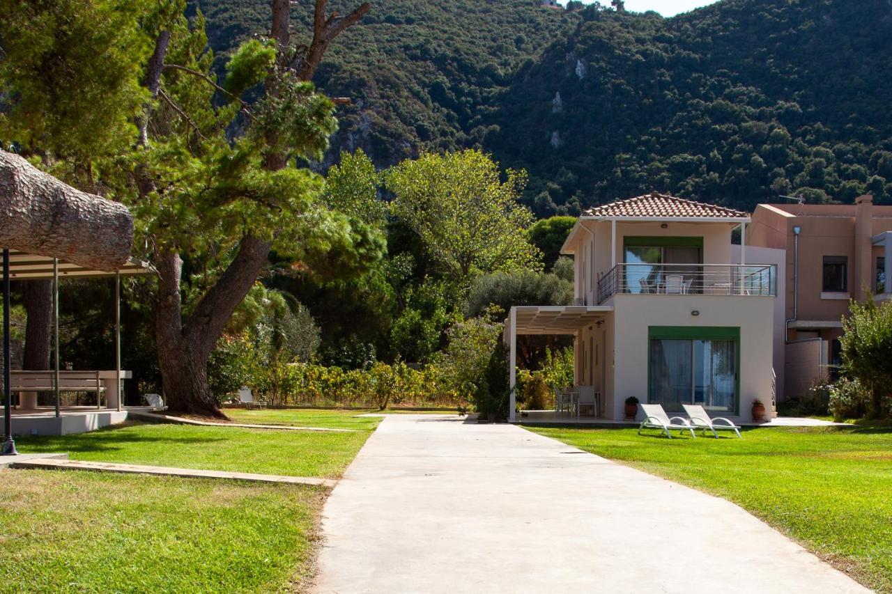 Brunello Seaside Apartments Лефкада Экстерьер фото