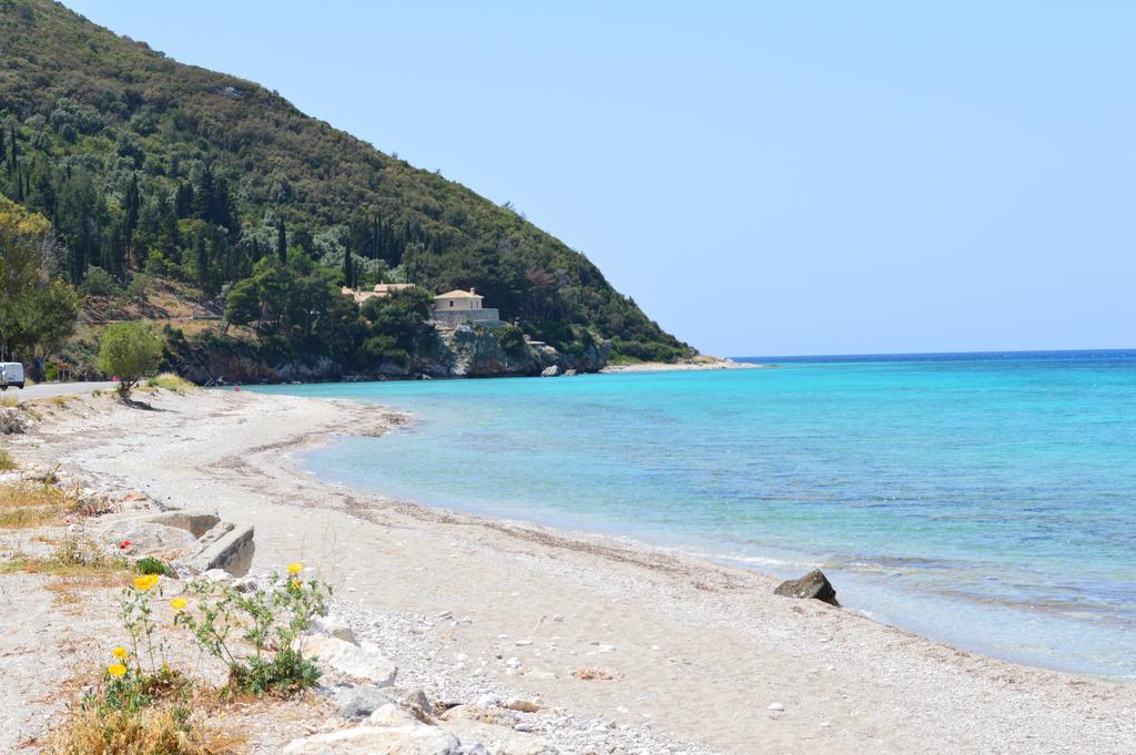 Brunello Seaside Apartments Лефкада Экстерьер фото